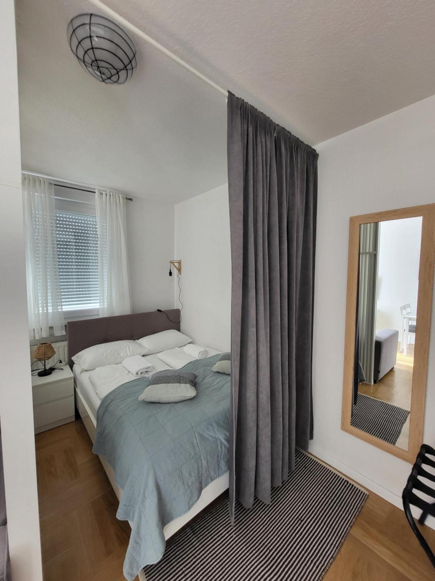 Studio Apartman Ana Zagreb Buitenkant foto